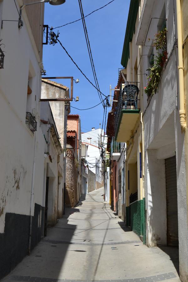 Hostal Casa Torrent Canet De Mar Exteriör bild